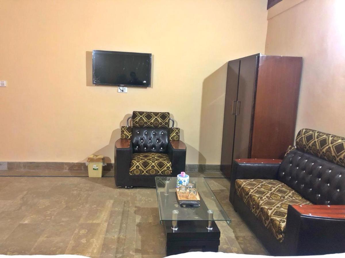 Babar House Hotel ไฟซาลาบัด ภายนอก รูปภาพ